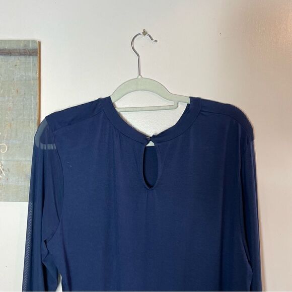 VENUS TOP   - Picture 5 of 12